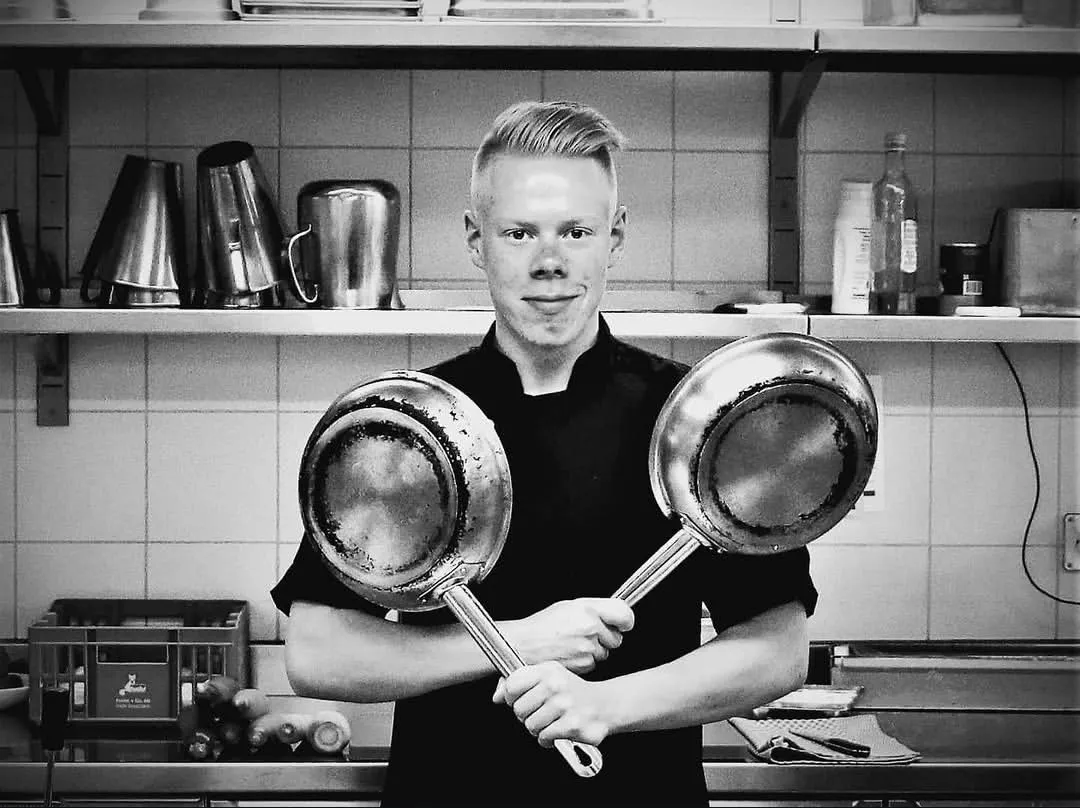 Private chef at work in the kitchen